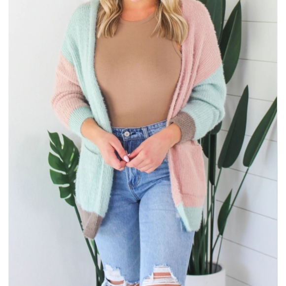 Colorblock Cardigan - Picture 1 of 4